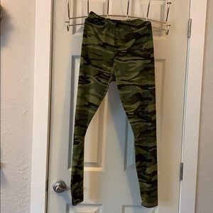 Camo leggings